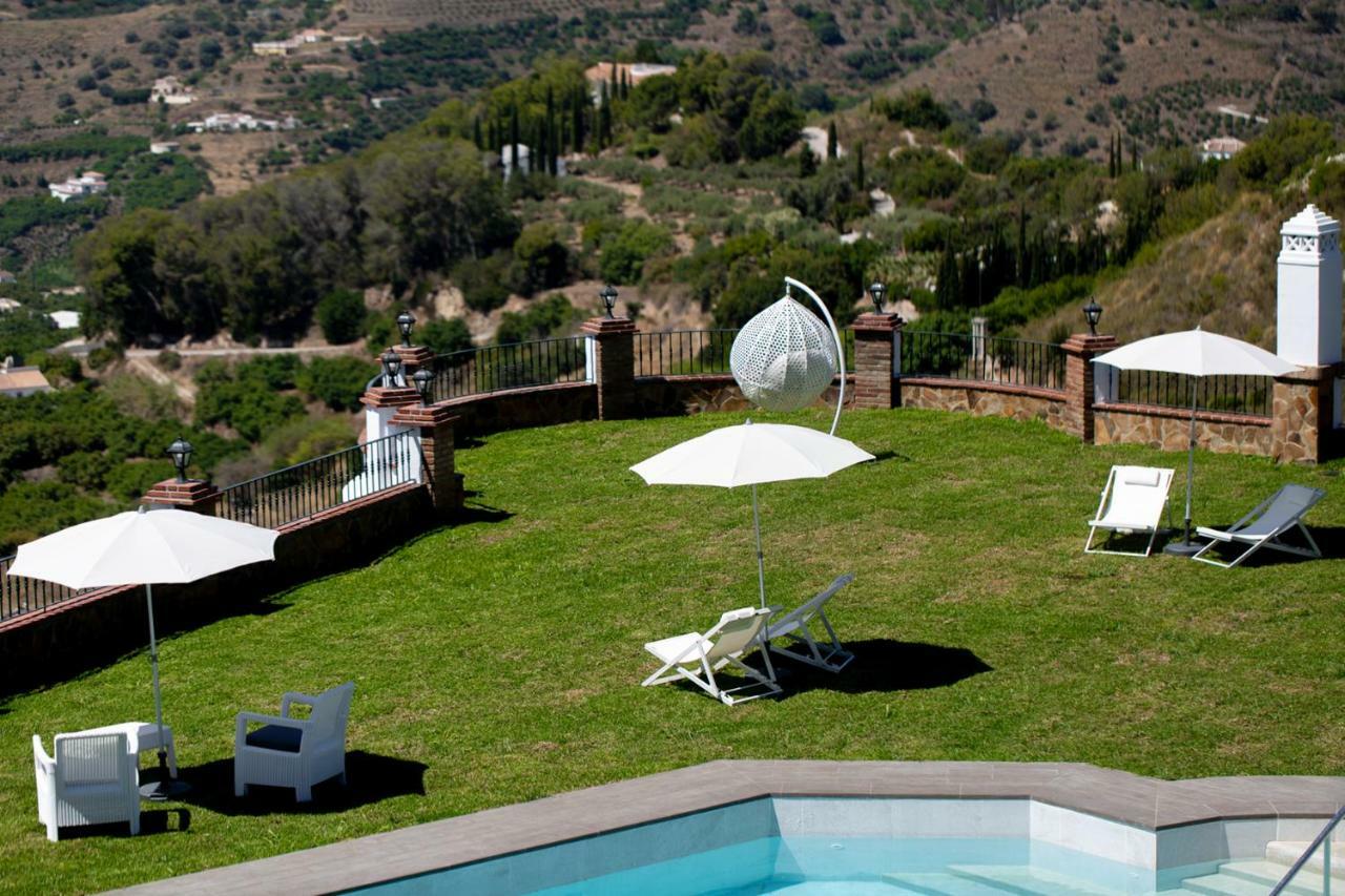 Hacienda Vistamar Bed and Breakfast Frigiliana Eksteriør billede